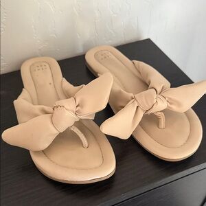 A New Day | Women’s Beige Bow Sandals | Size 8 1/2
